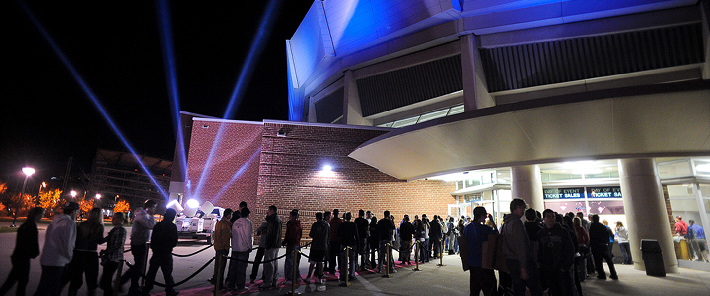 Line of fans outside Gate A of the Bryce Jordan Center