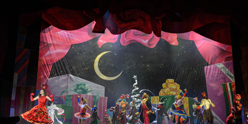 Cirque Dreams Holidaze at the Bryce Jordan Center