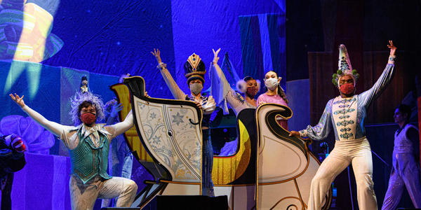 Cirque Dreams Holidaze at the Bryce Jordan Center
